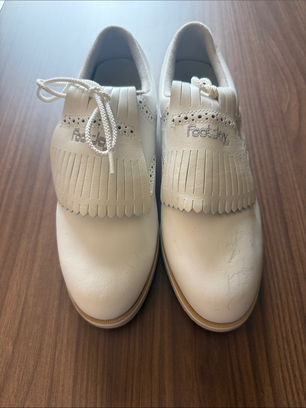 FootJoy White Athletic Golf Shoes with Fringe Kiltie